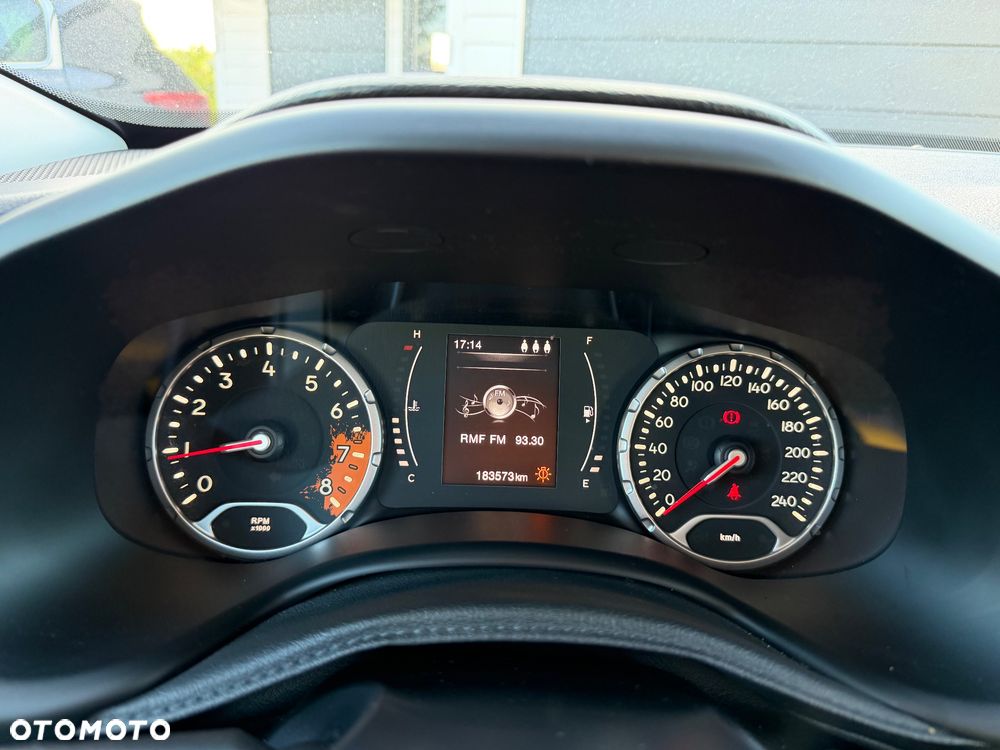 Jeep Renegade 1.6 E-TorQ Longitude - 6