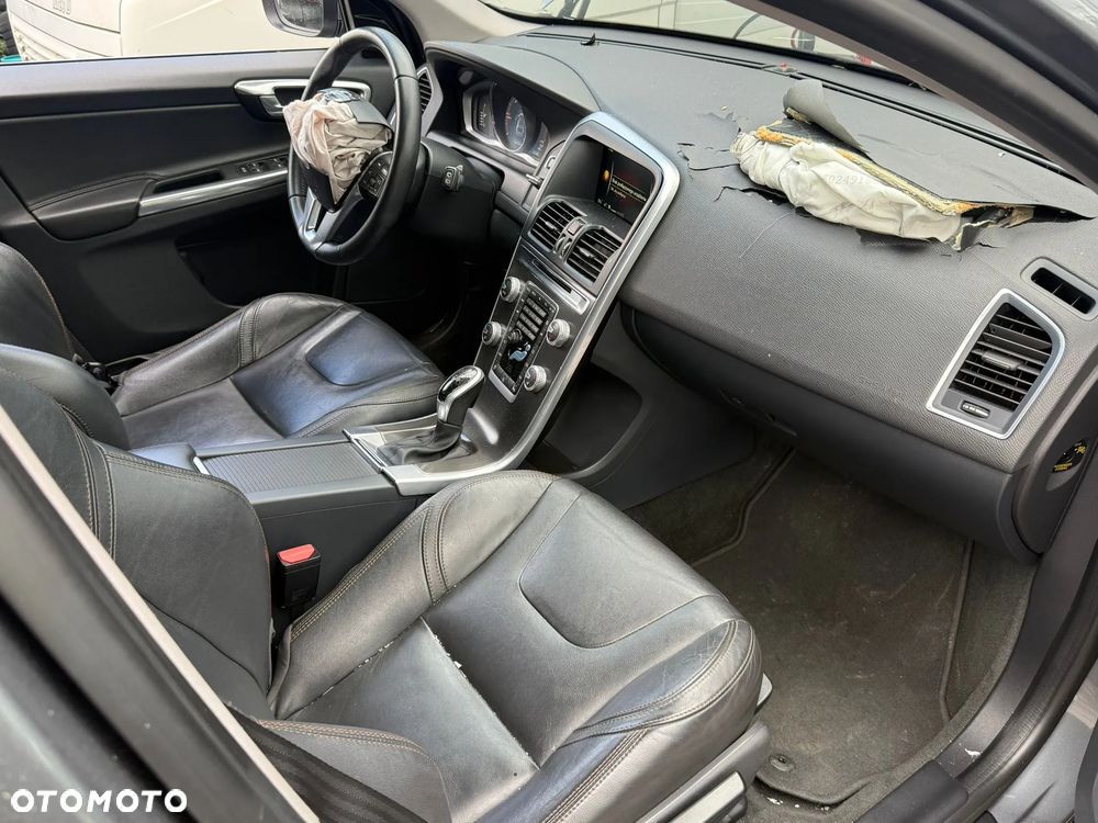 Volvo XC 60 D4 Drive-E Momentum - 13