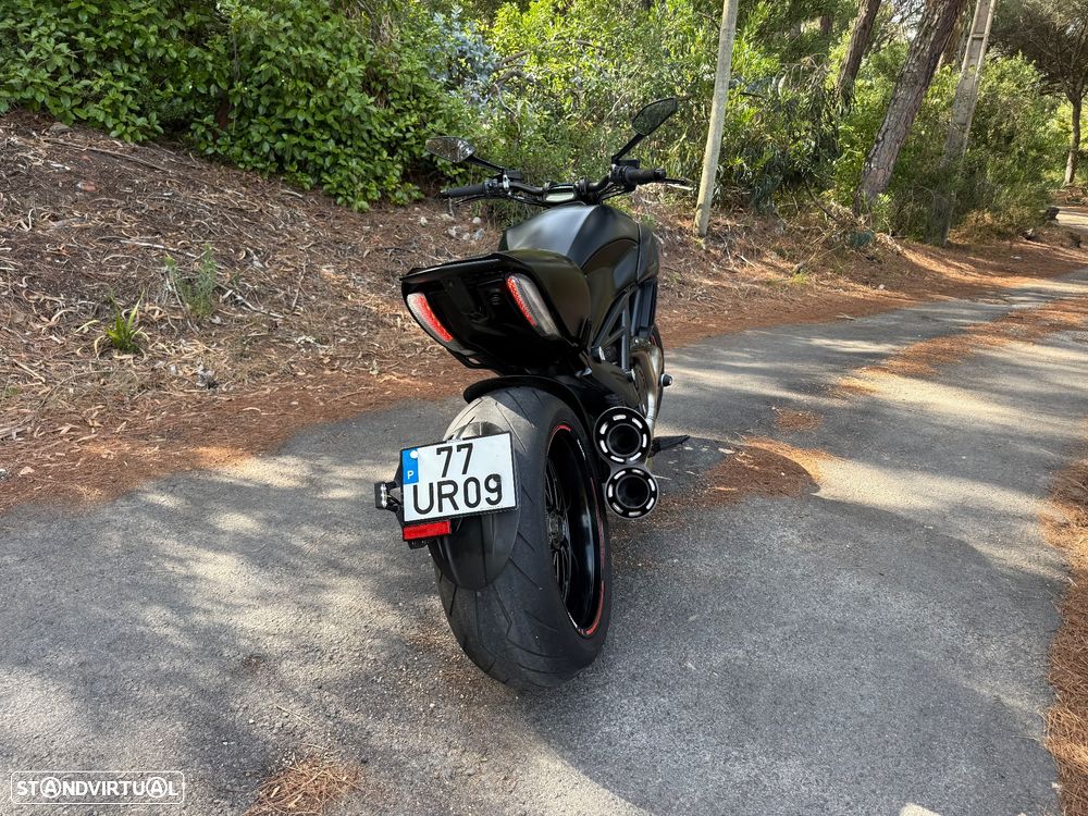 Ducati Diavel 1200 Darck - 10