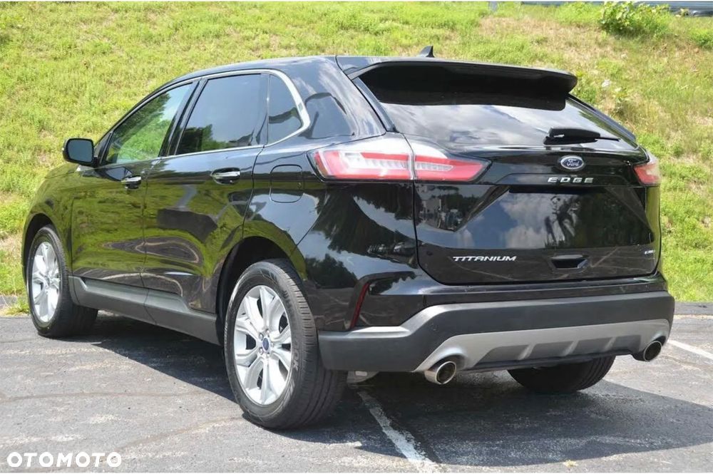 Ford Edge - 4
