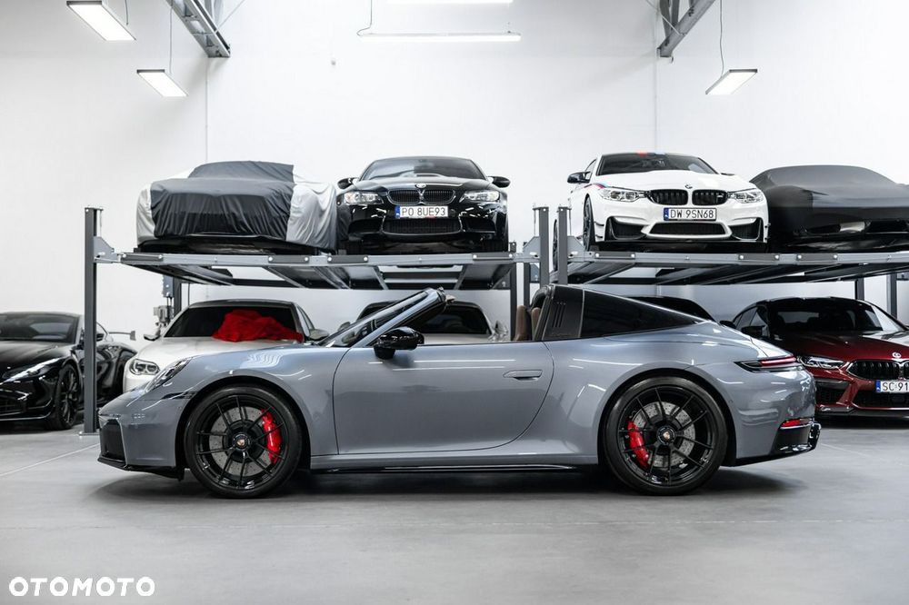 Porsche 911 Targa 4 GTS PDK - 8