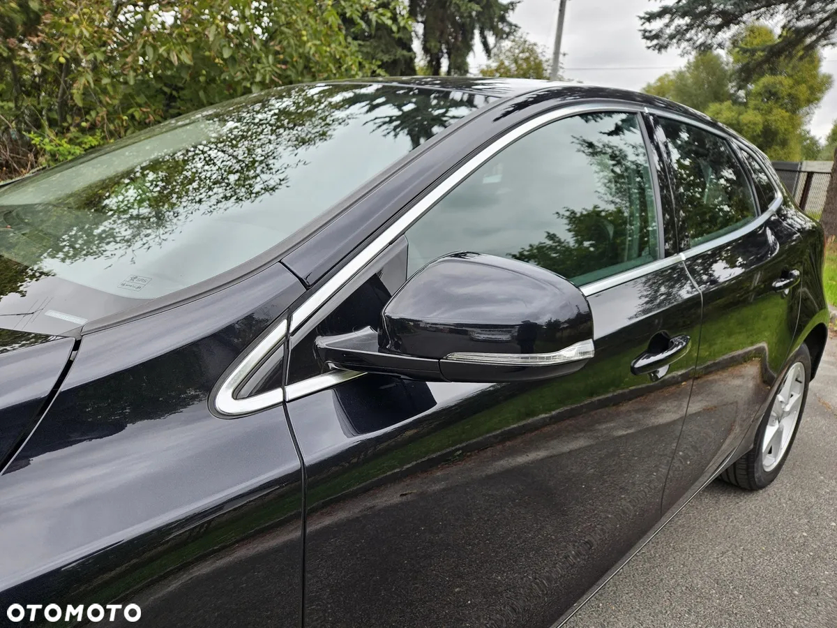Volvo V40 - 23