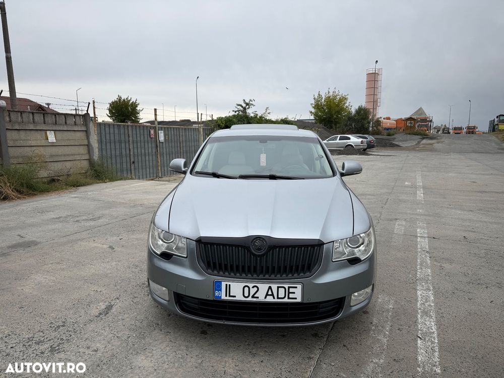 Skoda Superb 2.0 TDI DSG Ambition - 5