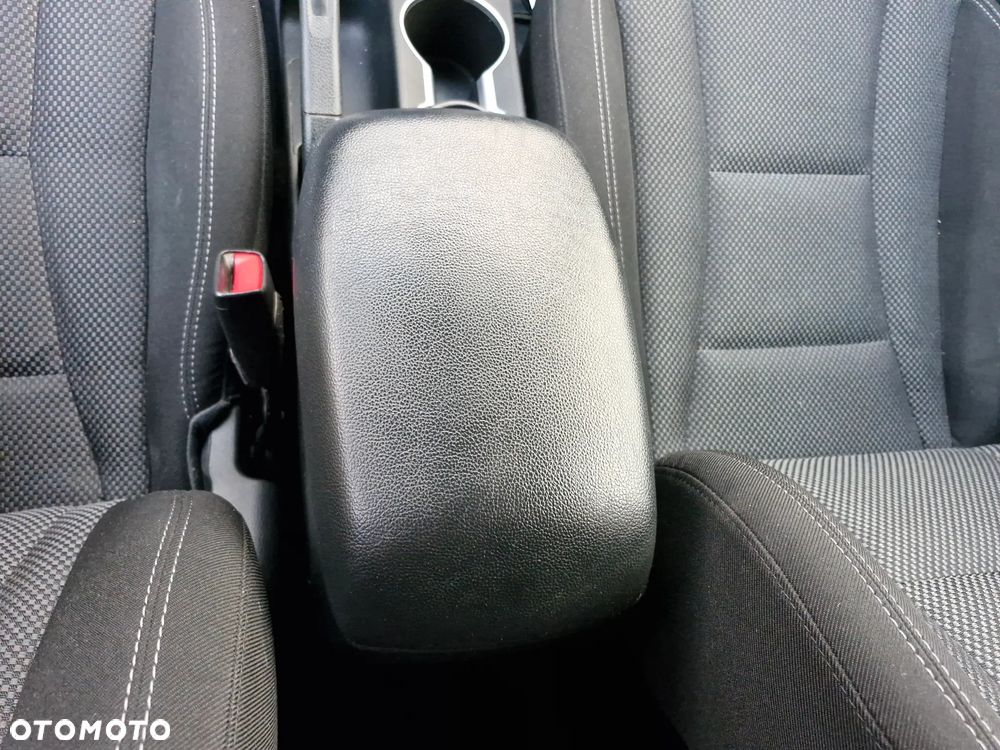 Hyundai i30 1.6 CRDi Comfort - 35