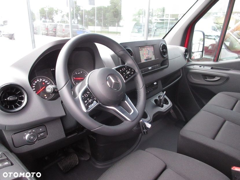 Mercedes-Benz Sprinter - 7