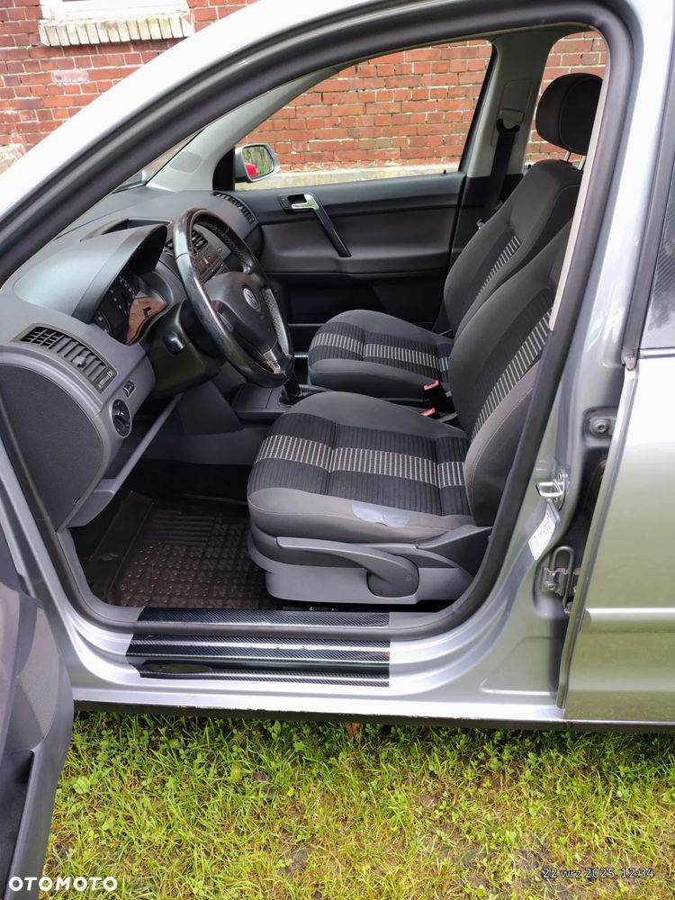 Volkswagen Polo - 8