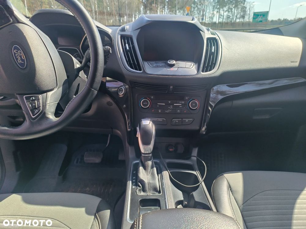 Ford Kuga 1.5 EcoBoost 4WD Trend - 19