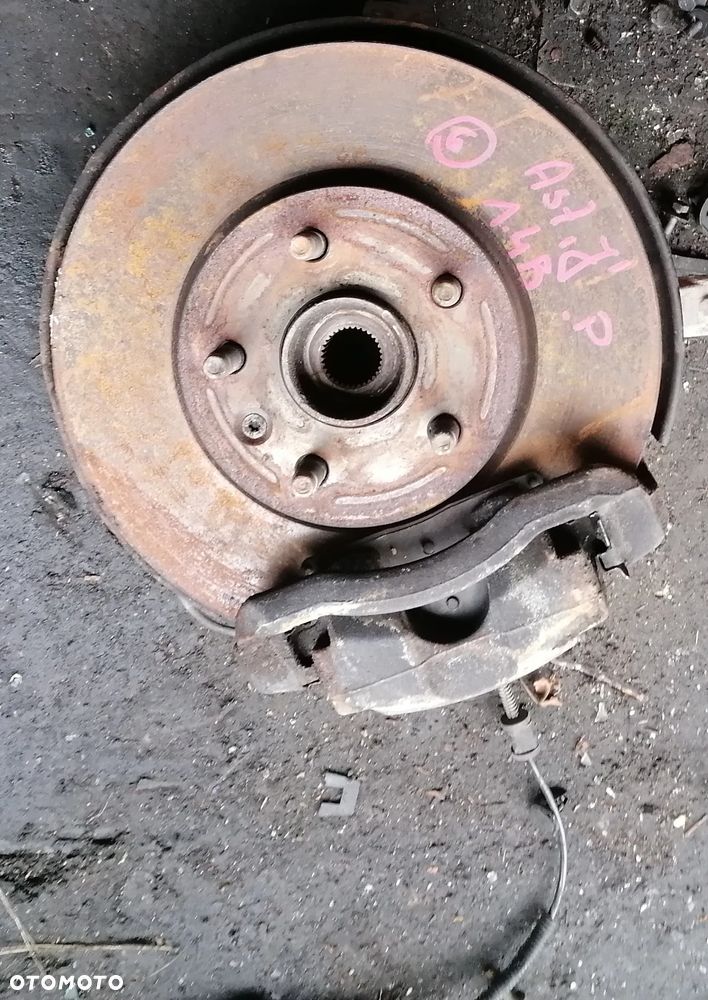 OPEL ASTRA J IV 10r 1.4 T ZWROTNICA PIASTA PRAWY PRZÓD ZACISK - 1