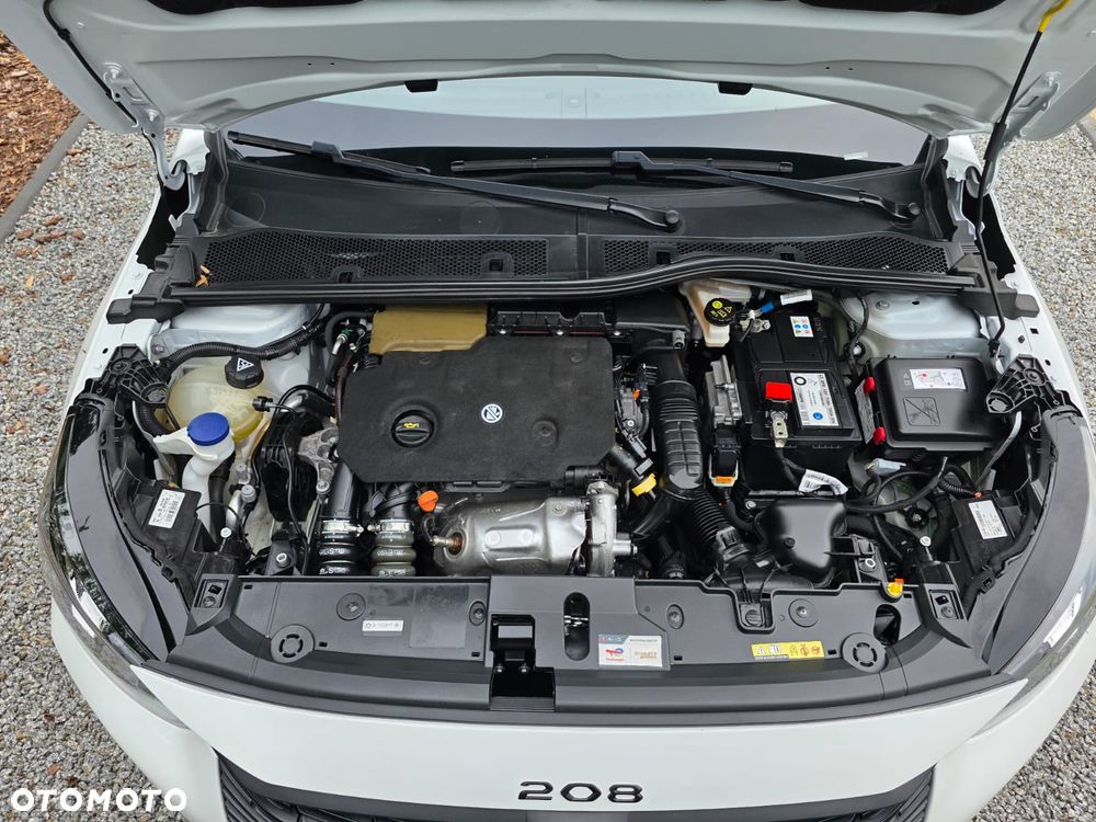Peugeot 208 - 21