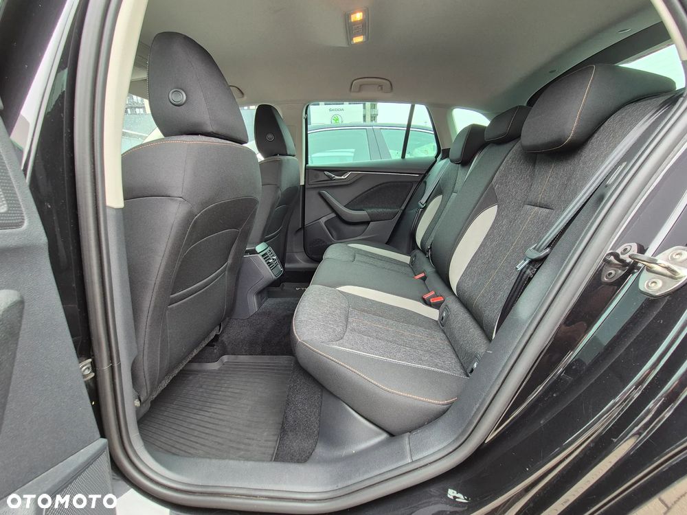 Skoda Scala 1.0 TSI Style DSG - 10