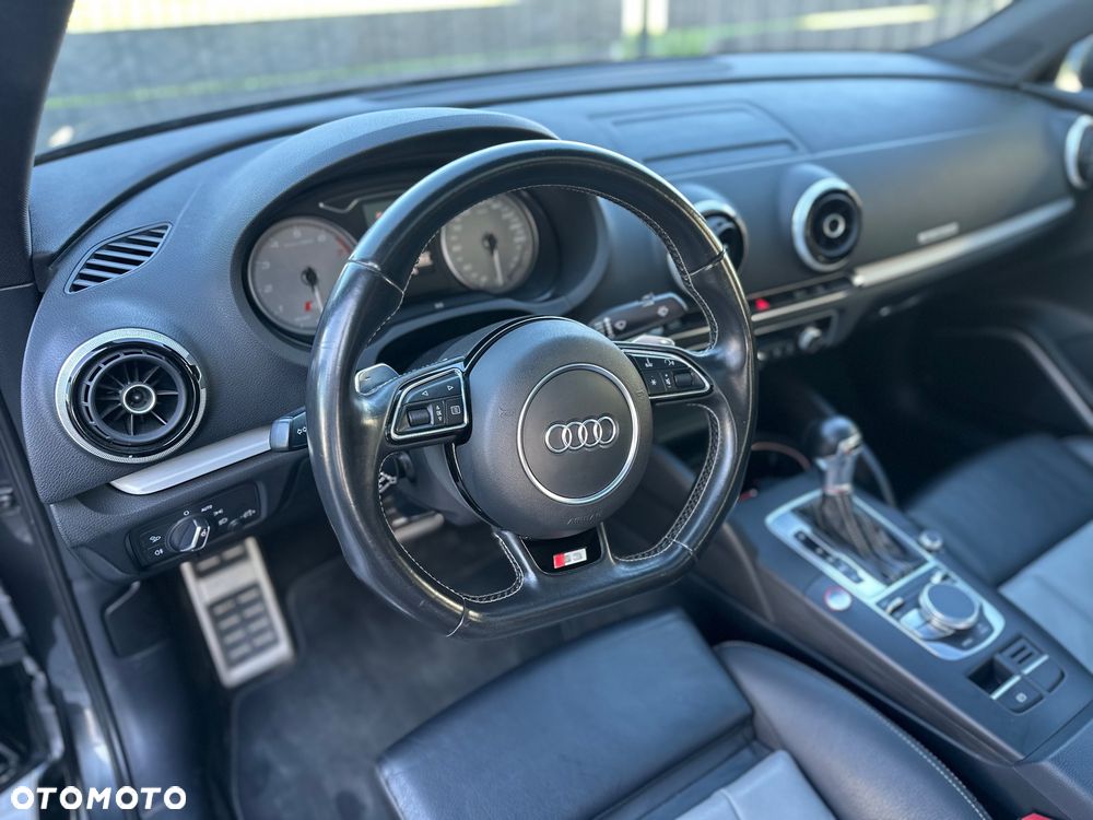 Audi S3 S tronic - 18