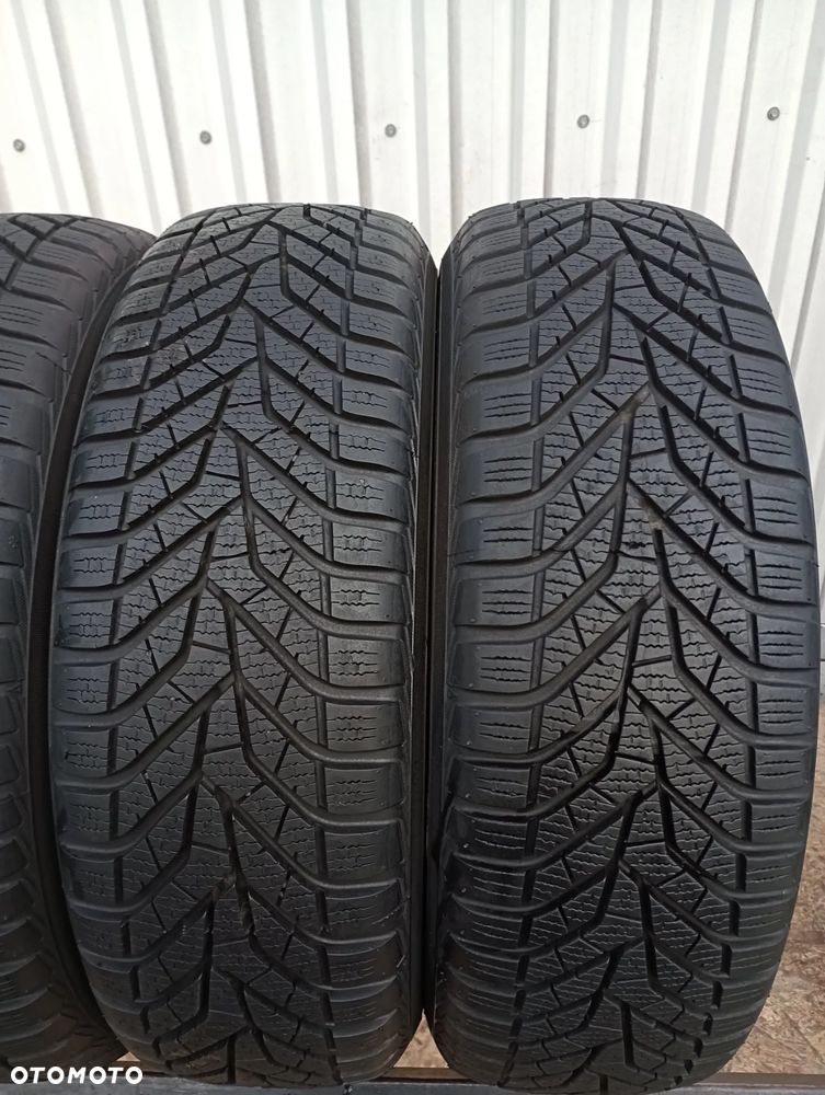 OPONY ZIMOWE 4 x 185/60 R15 YOKOHAMA BLUEARTH WINTER  V905 88T - 3