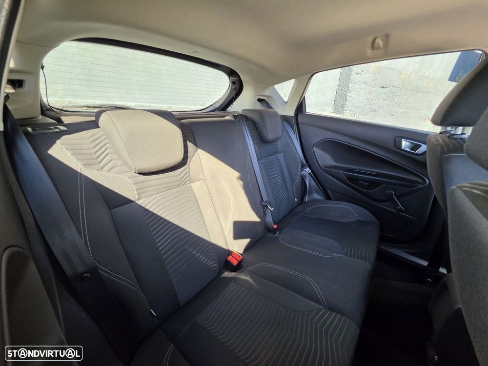 Ford Fiesta 1.0 T EcoBoost Titanium PowerShift - 7