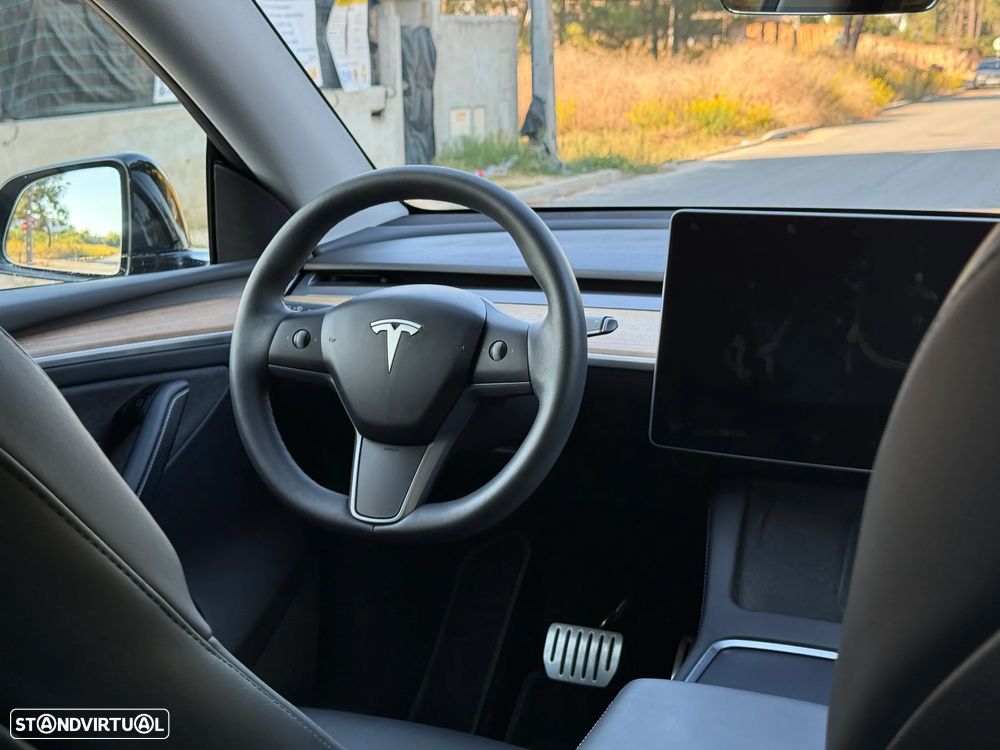 Tesla Model Y Performance Dual Motor AWD - 22