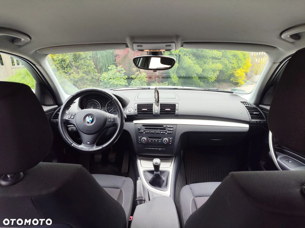 BMW Seria 1 116i - 11