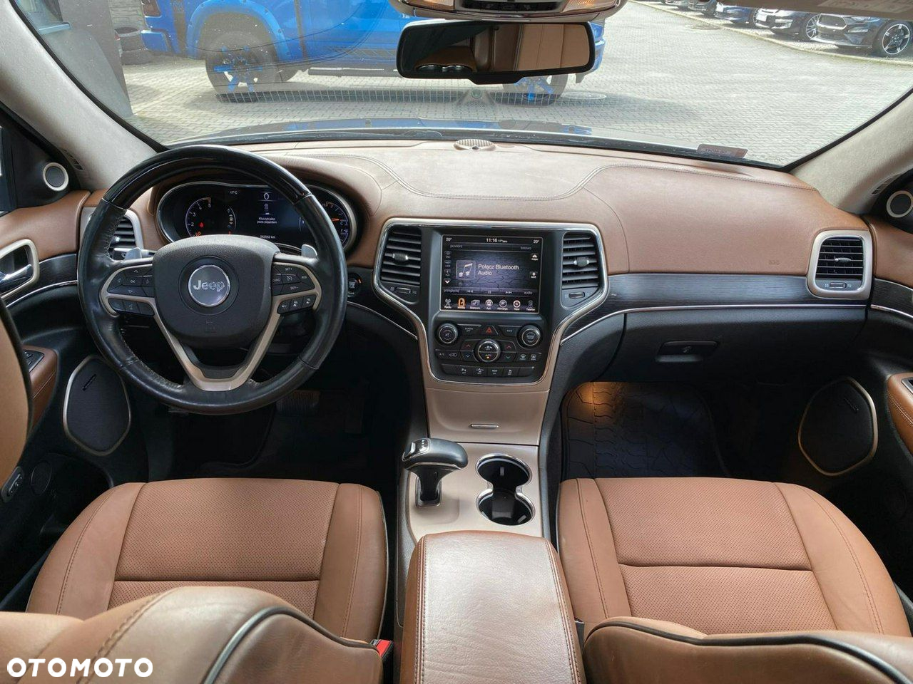Jeep Grand Cherokee - 11