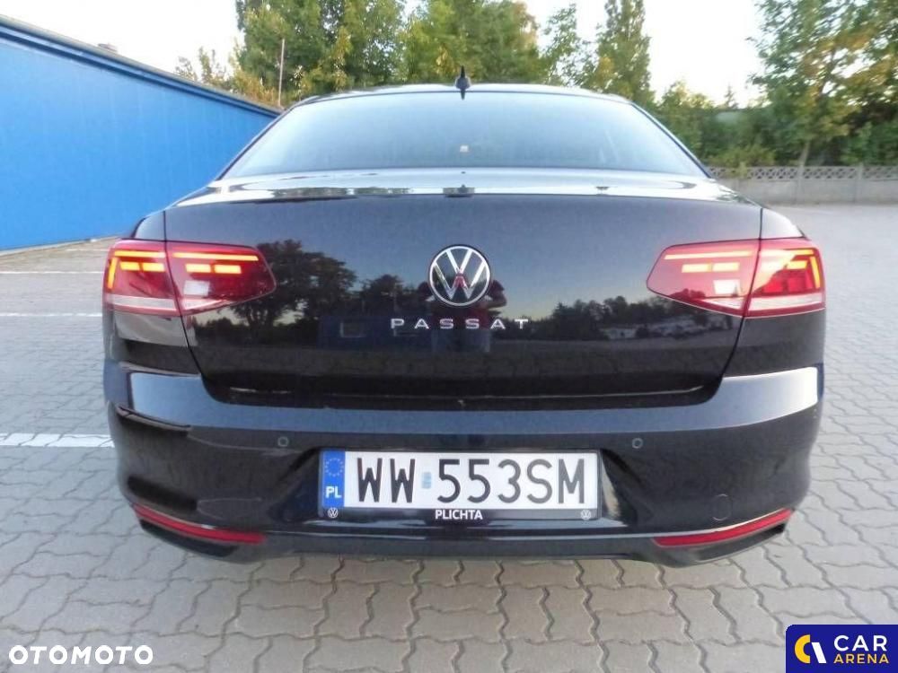 Volkswagen Passat - 8