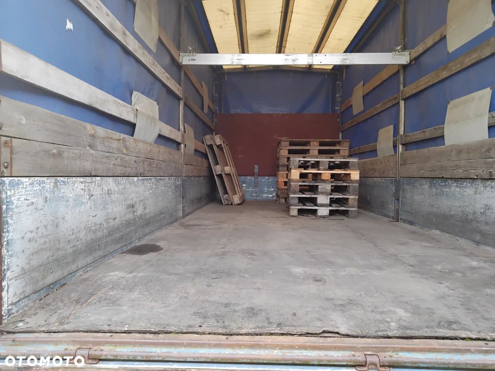 Mercedes-Benz 814 - 11