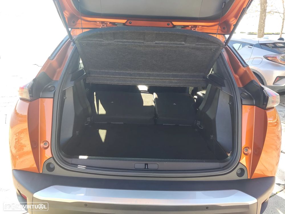 Peugeot 2008 1.2 PureTech GT Line - 26