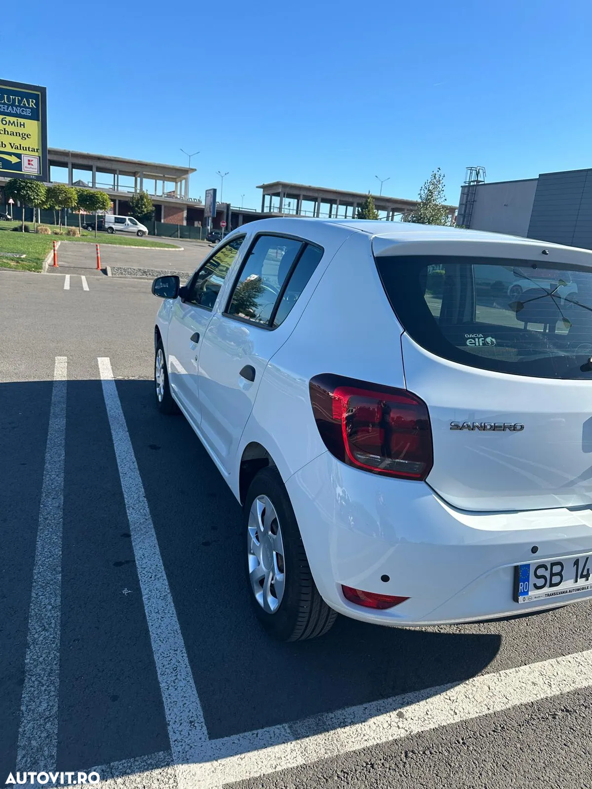 Dacia Sandero 0.9 TCe SL PLUS - 9