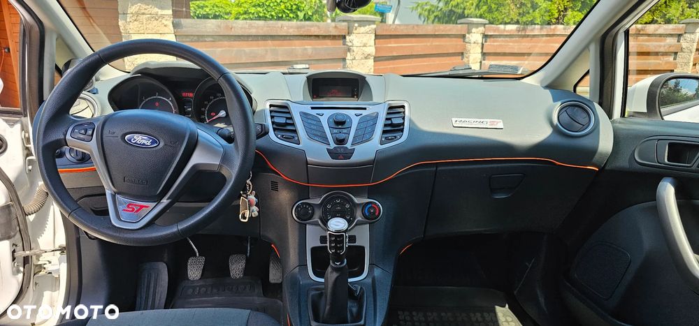Ford Fiesta 1.4 TDCI - 6