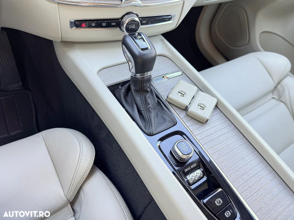 Volvo XC 60 D4 AWD Geartronic Inscription - 20