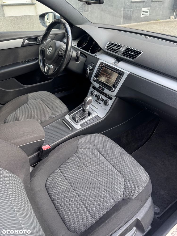 Volkswagen Passat 2.0 TDI 4Motion DSG BlueMotion Tech Comfortline - 14