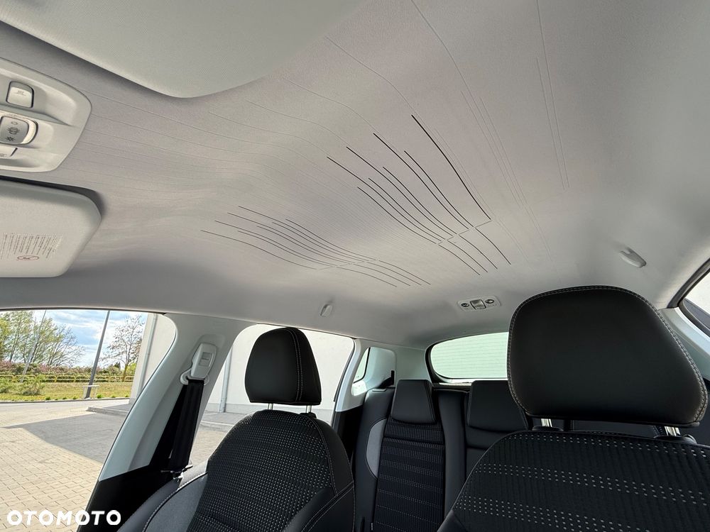 Peugeot 2008 120 VTI Automatik Allure - 12