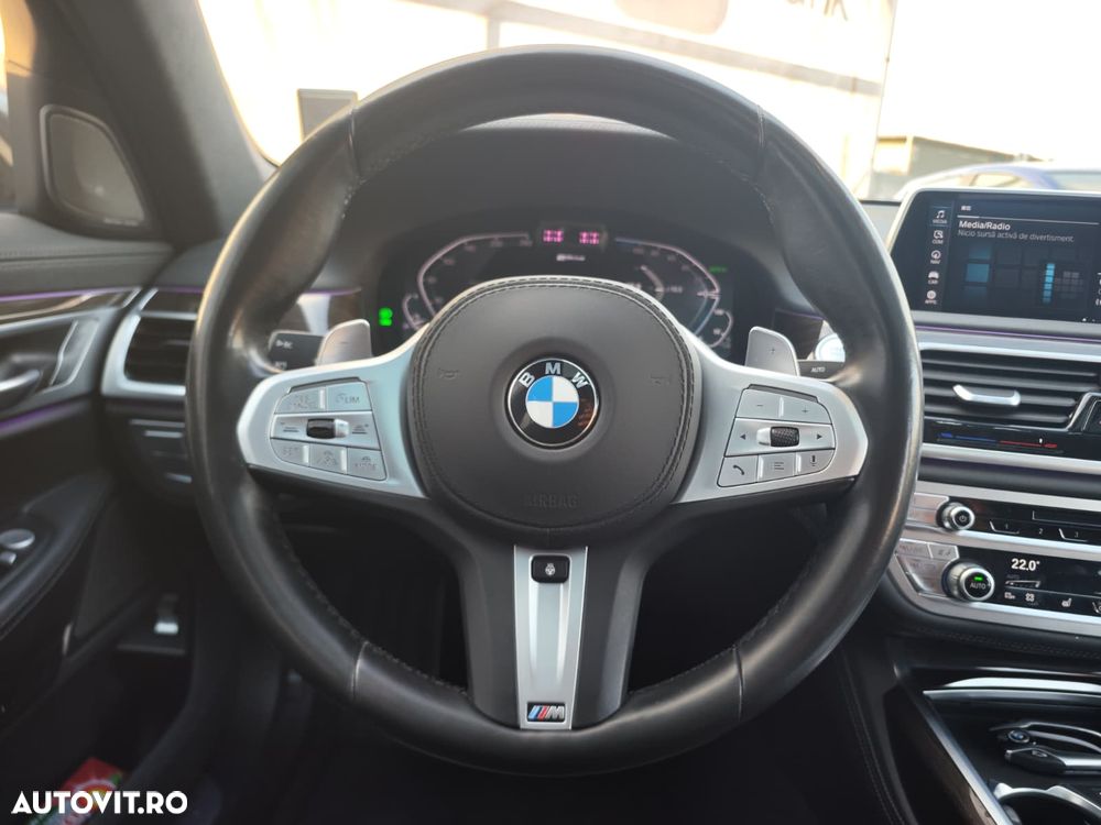 BMW Seria 7 745Le xDrive - 29