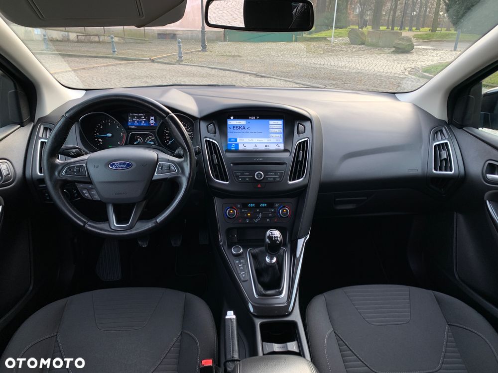 Ford Focus 2.0 TDCi Titanium ASS - 20