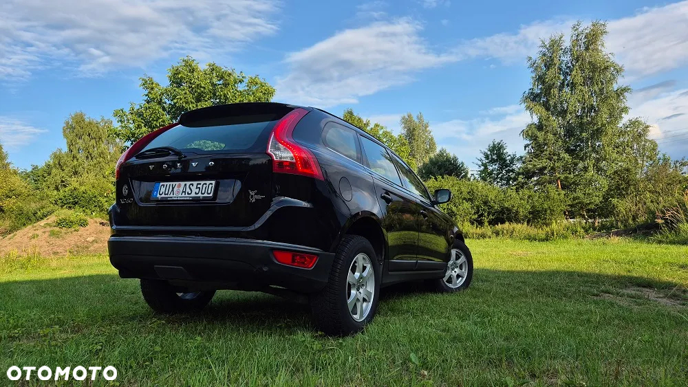 Volvo XC 60 D3 R-Design - 4