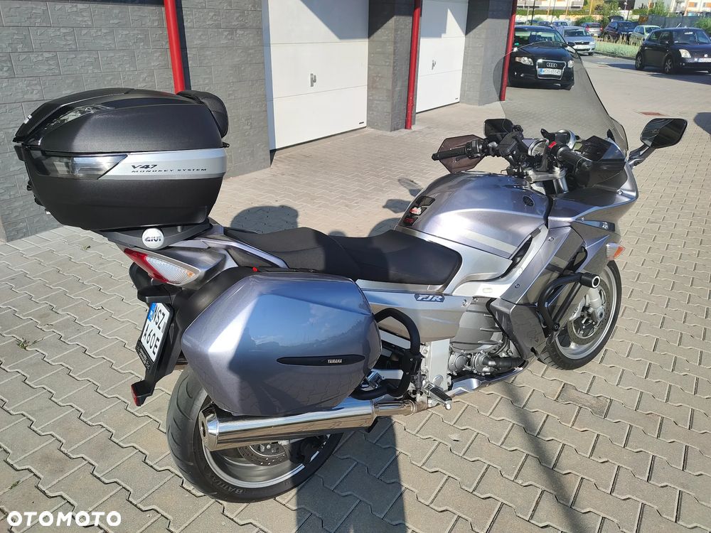 Yamaha FJR - 3