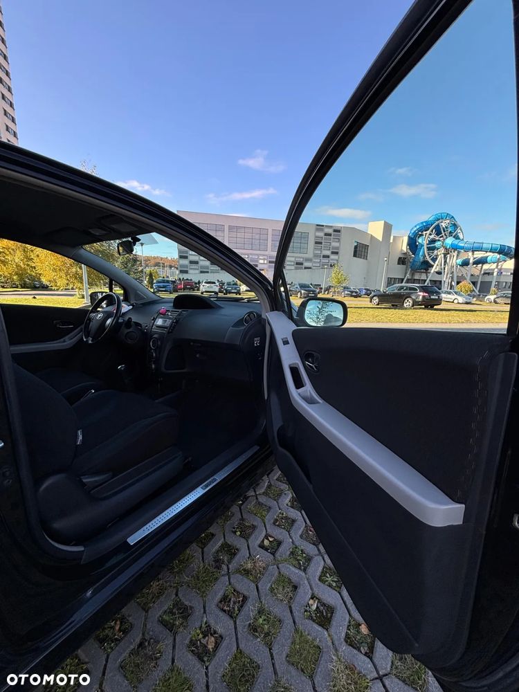 Toyota Yaris 1.8 VVT-i TSport - 12