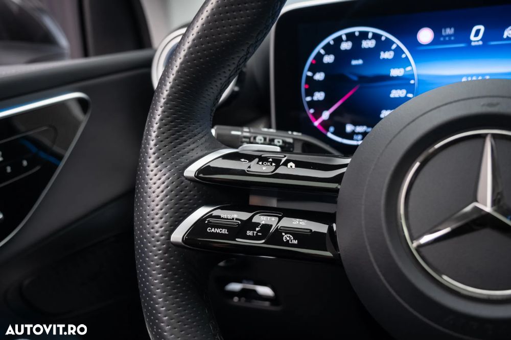 Mercedes-Benz GLC 200 4Matic 9G-TRONIC AMG Line Advanced - 12