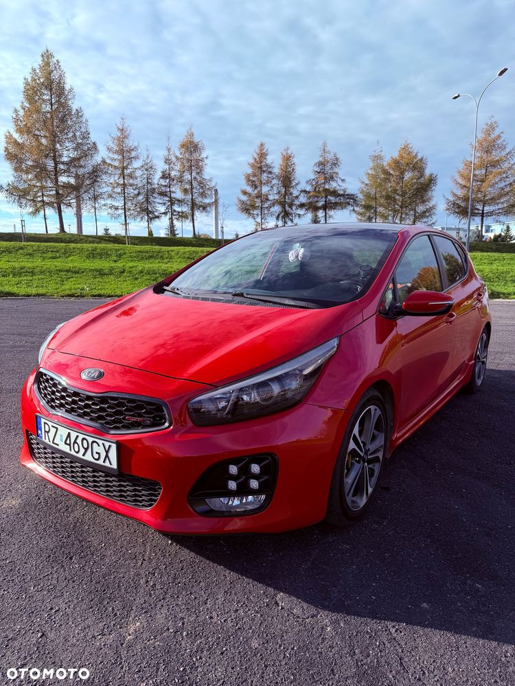 Kia Ceed - 6