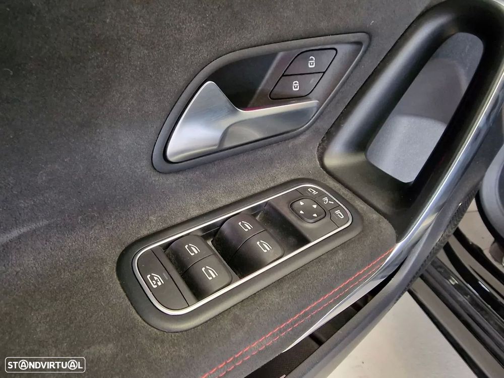 Mercedes-Benz A 200 AMG Line Aut. - 37