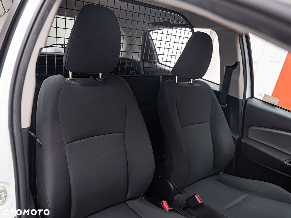 Toyota Yaris Active 1.5 111KM - 22