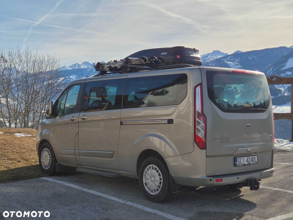 Ford Tourneo Custom - 2