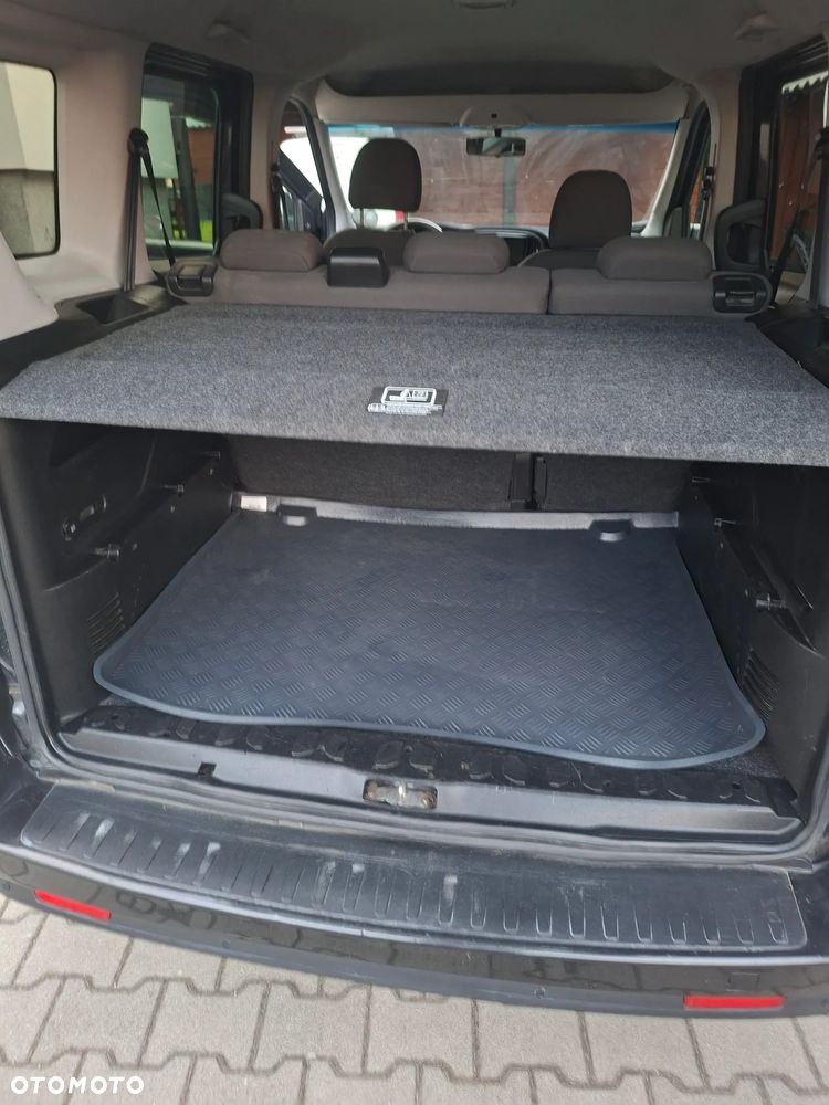 Fiat Doblo 1.4 16V Dynamic - 19