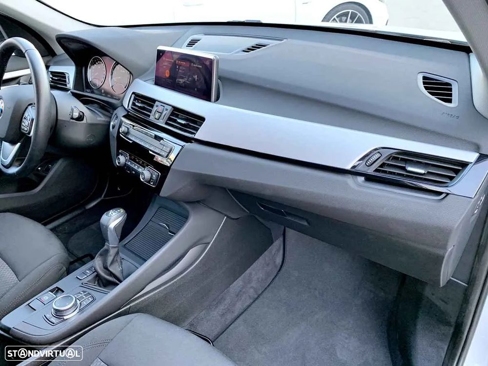 BMW X1 25 e xDrive Line Sport - 28