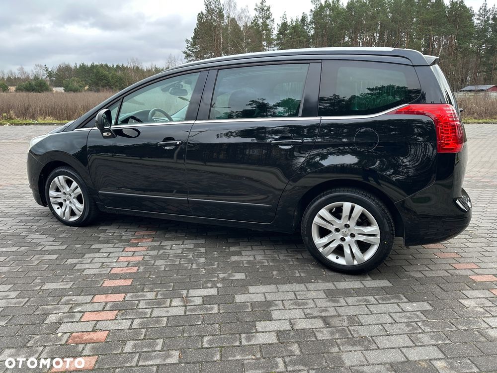 Peugeot 5008 HDI FAP 150 Family Plus - 5