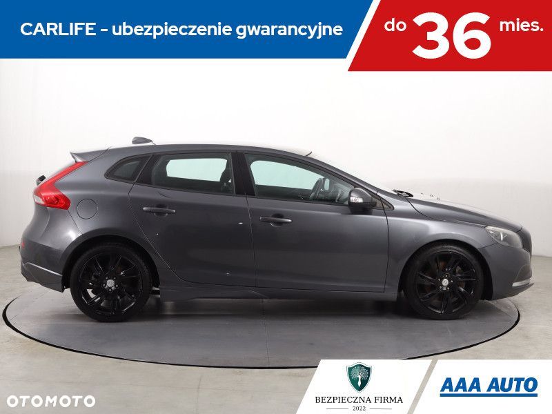 Volvo V40 - 8