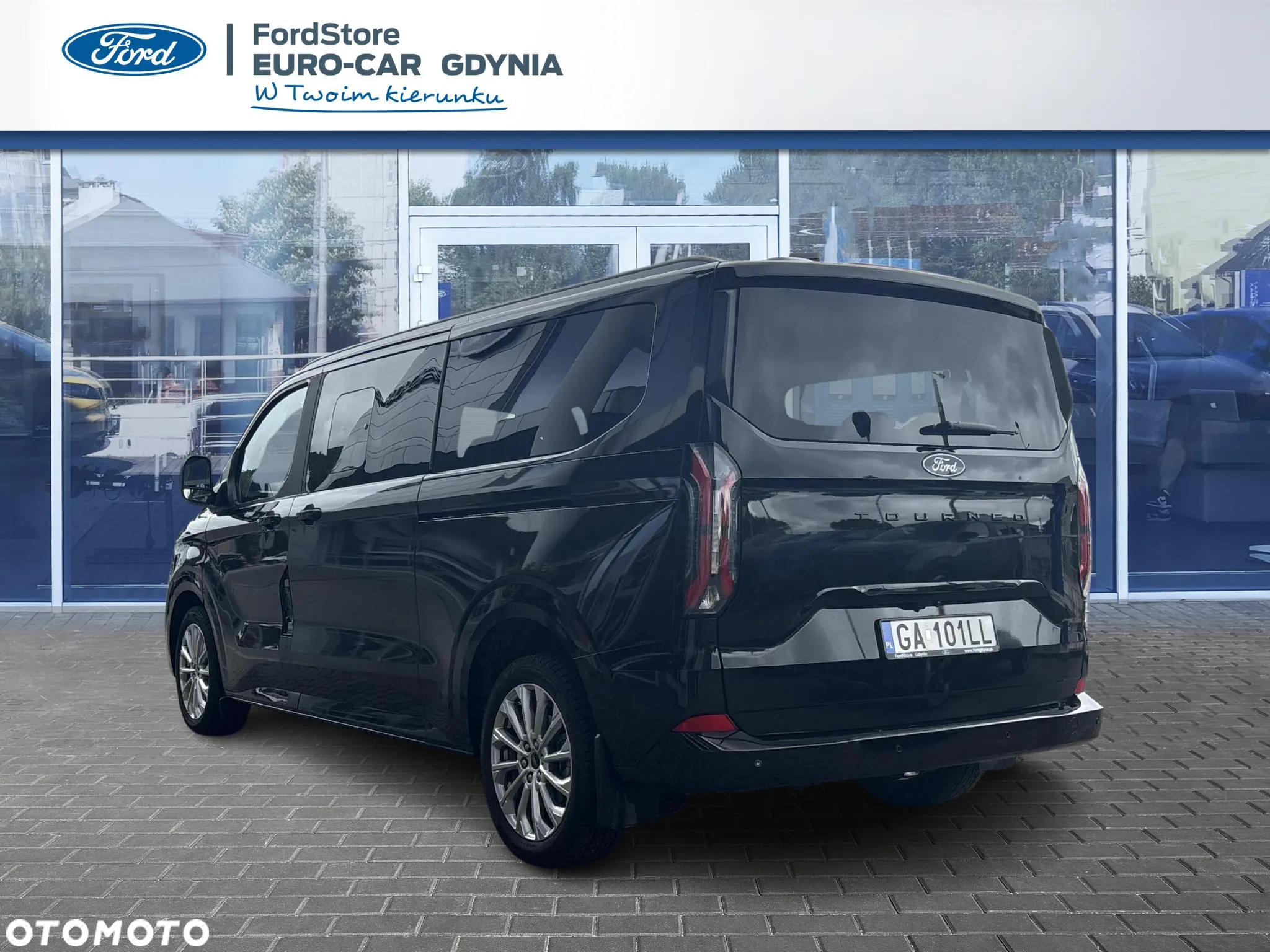 Ford Tourneo Custom 2.0 EcoBlue 320 L2 Titanium - 2