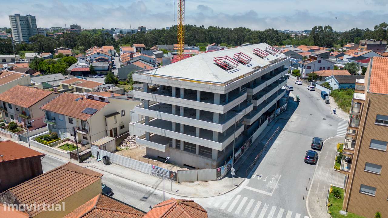 Apartamento T2 Novo com Varanda e Garagem - Custóias - Grande imagem: 2/10