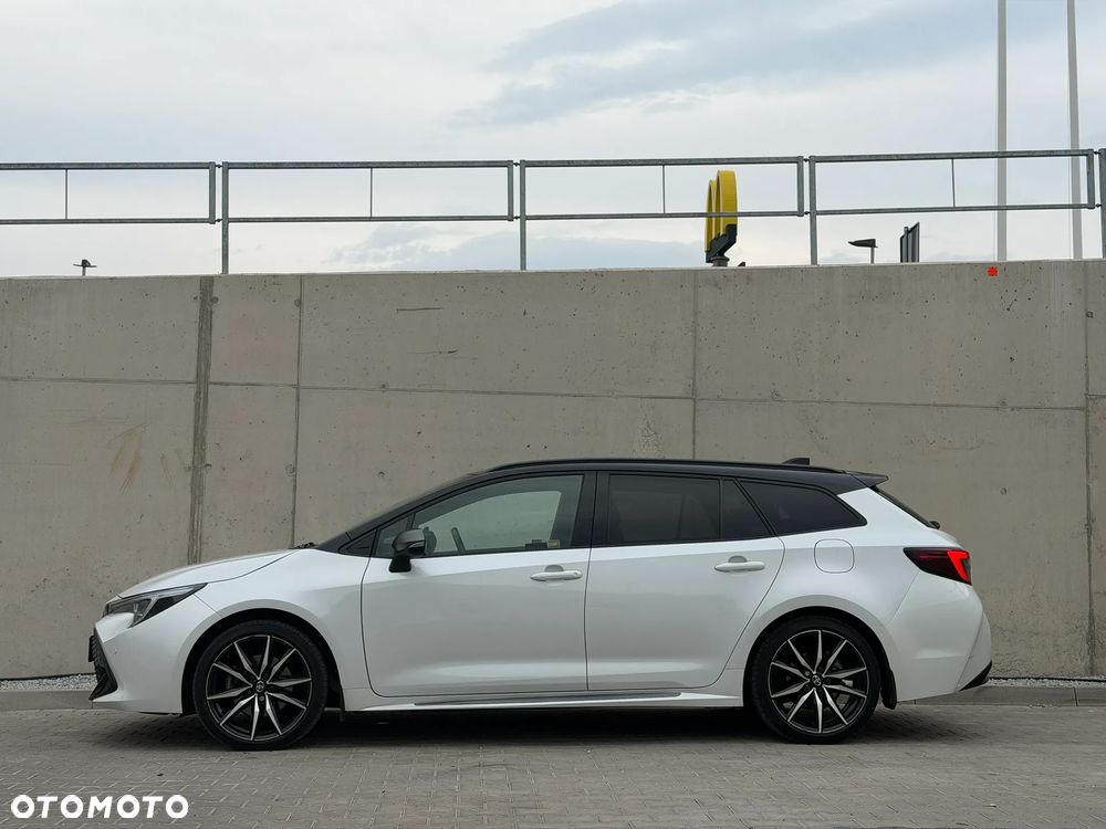 Toyota Corolla 2.0 Hybrid GR Sport Dynamic - 14