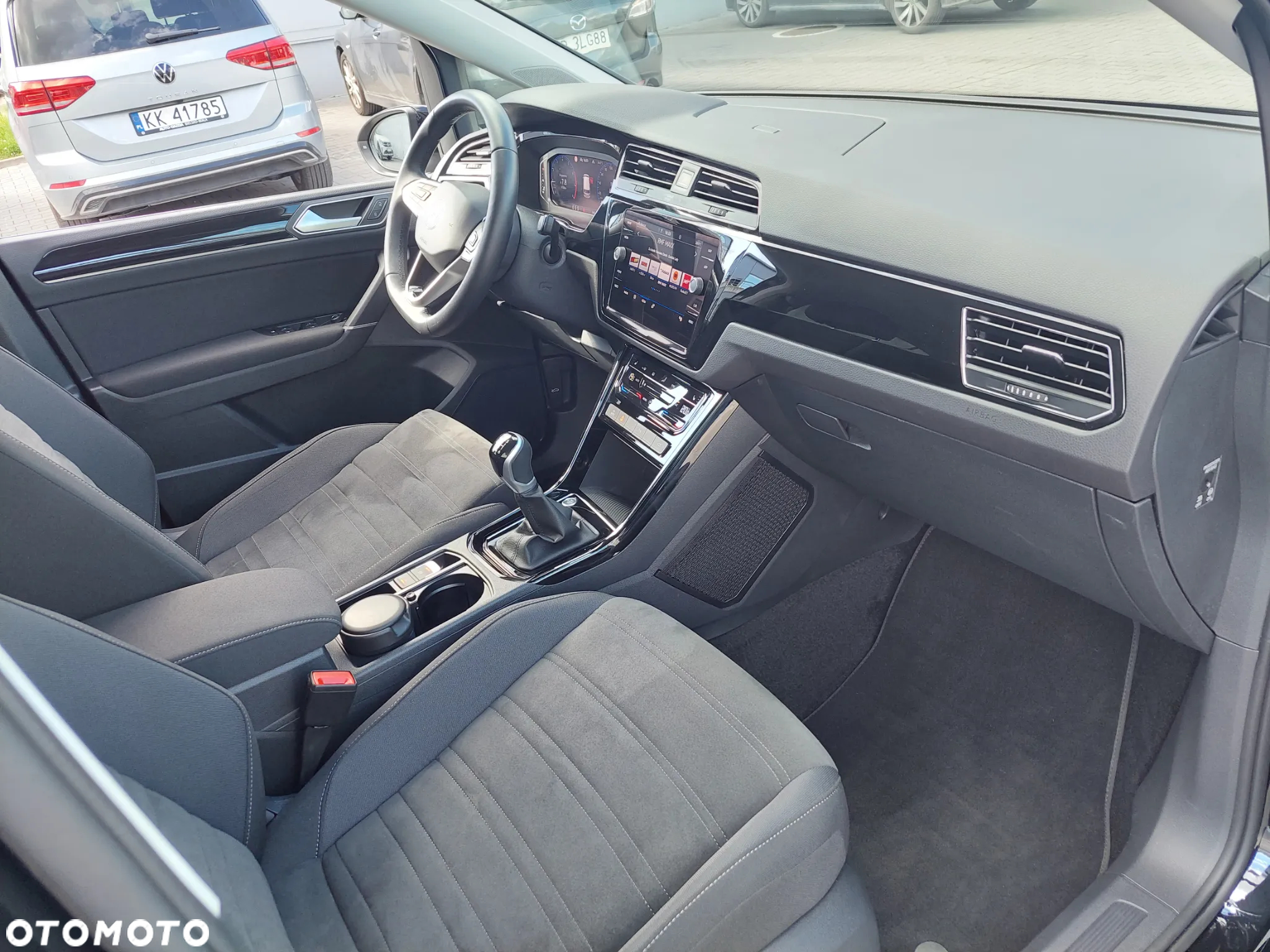 Volkswagen Touran 1.5 TSI EVO Highline - 26
