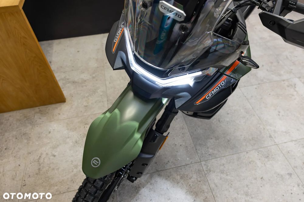 CFMoto MT-X - 6