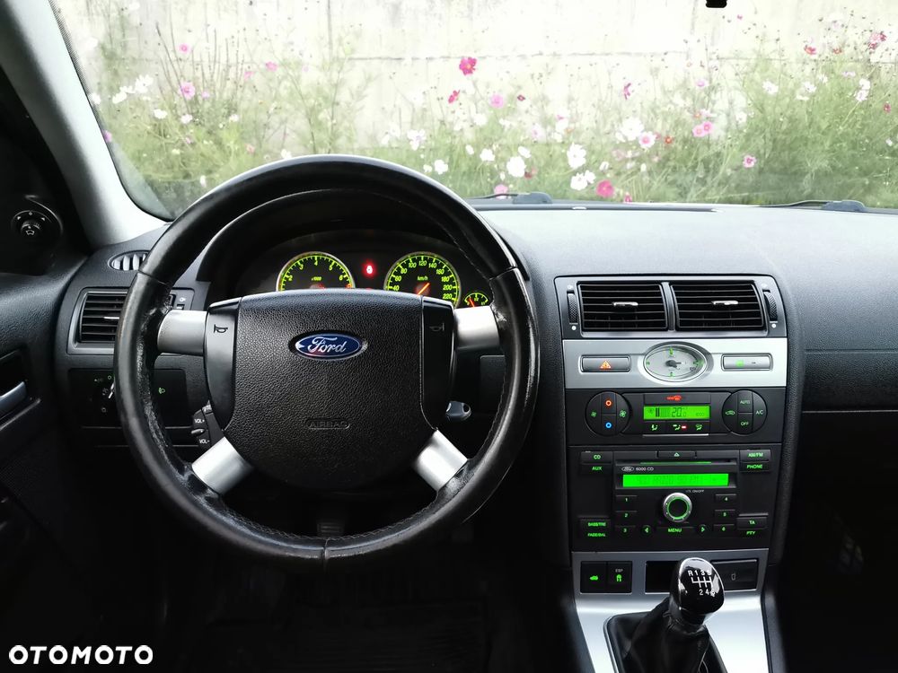 Ford Mondeo 1.8 Viva - 22