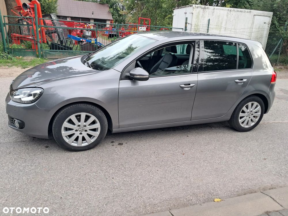 Volkswagen Golf 2.0 TDI DPF Highline - 13
