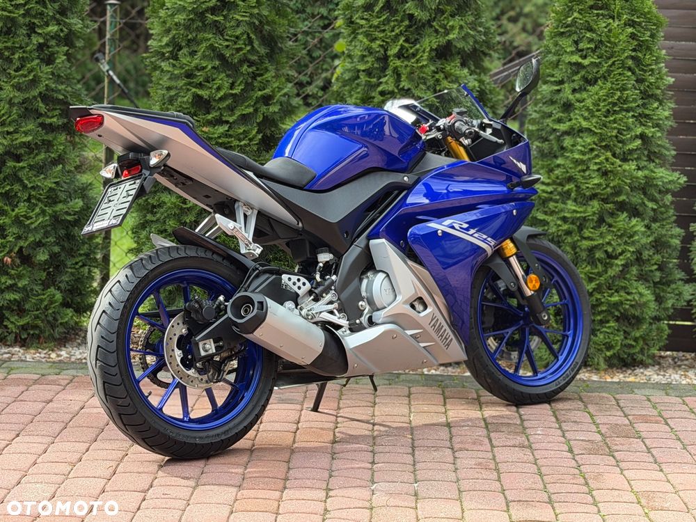Yamaha YZF - 4